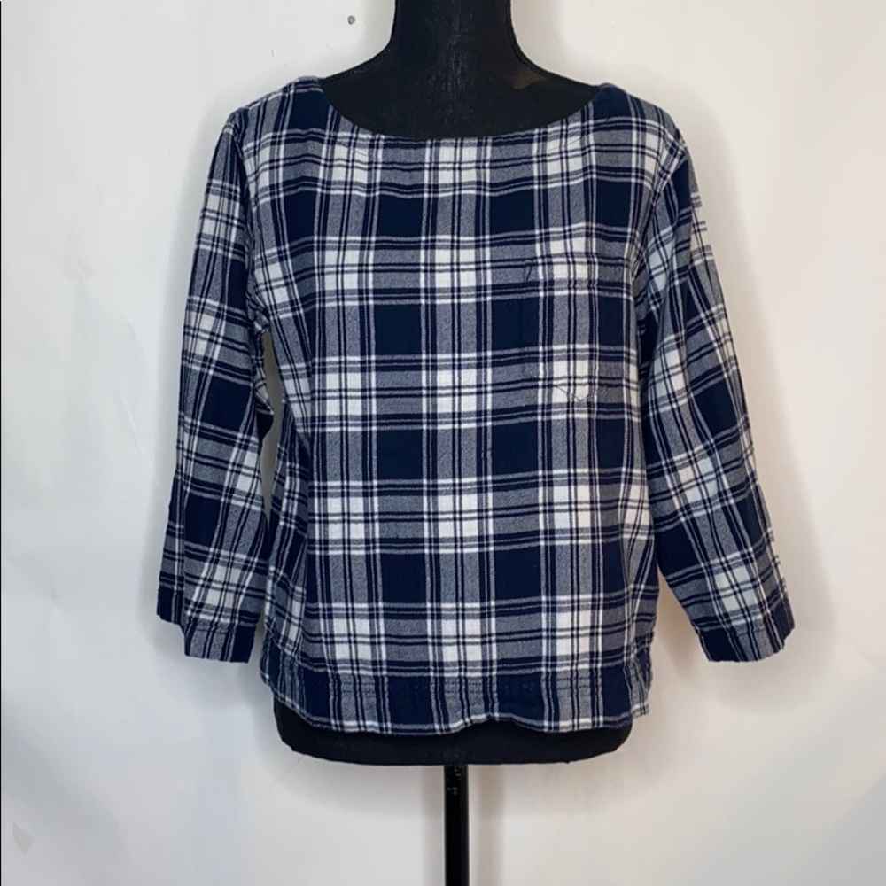 Madewell woman's cropped flannel shirt